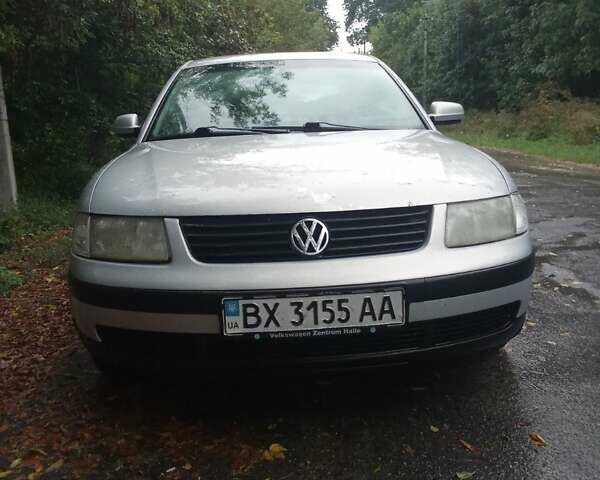 Серый Фольксваген Пассат, объемом двигателя 1.6 л и пробегом 377 тыс. км за 3000 $, фото 7 на Automoto.ua