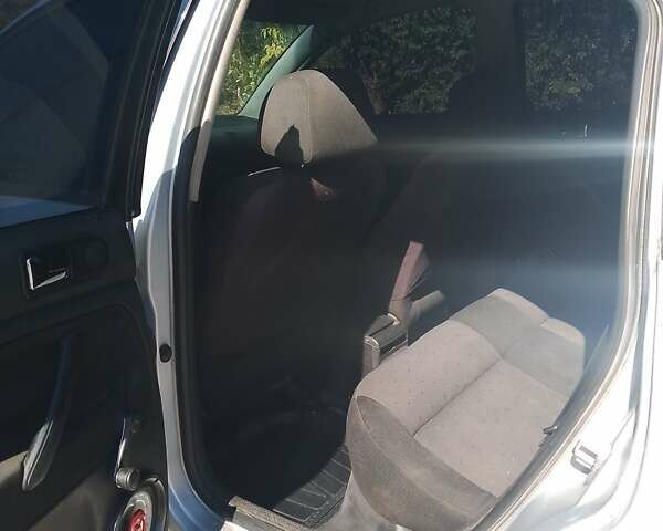 Сірий Фольксваген Пассат, об'ємом двигуна 1.6 л та пробігом 363 тис. км за 3750 $, фото 15 на Automoto.ua