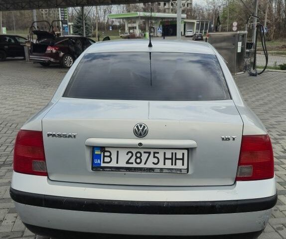 Серый Фольксваген Пассат, объемом двигателя 1.8 л и пробегом 340 тыс. км за 3590 $, фото 2 на Automoto.ua