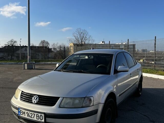 Сірий Фольксваген Пассат, об'ємом двигуна 1.6 л та пробігом 350 тис. км за 3700 $, фото 2 на Automoto.ua