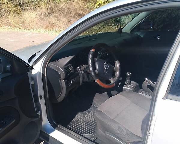 Сірий Фольксваген Пассат, об'ємом двигуна 1.6 л та пробігом 363 тис. км за 3750 $, фото 18 на Automoto.ua