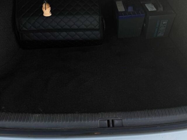 Сірий Фольксваген Пассат, об'ємом двигуна 1.6 л та пробігом 350 тис. км за 3700 $, фото 15 на Automoto.ua