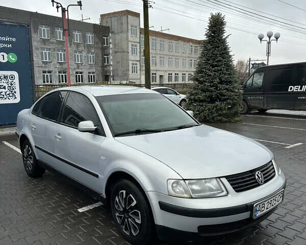 Серый Фольксваген Пассат, объемом двигателя 1.78 л и пробегом 300 тыс. км за 2600 $, фото 3 на Automoto.ua