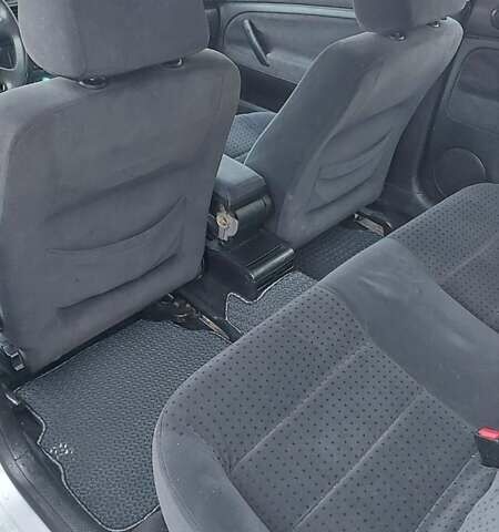 Серый Фольксваген Пассат, объемом двигателя 1.9 л и пробегом 420 тыс. км за 2999 $, фото 6 на Automoto.ua