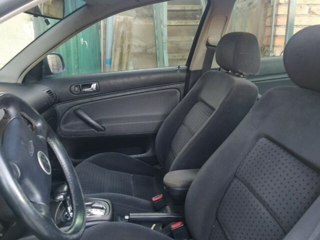 Серый Фольксваген Пассат, объемом двигателя 2.5 л и пробегом 350 тыс. км за 2800 $, фото 6 на Automoto.ua