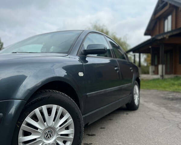 Сірий Фольксваген Пассат, об'ємом двигуна 1.78 л та пробігом 306 тис. км за 3700 $, фото 8 на Automoto.ua