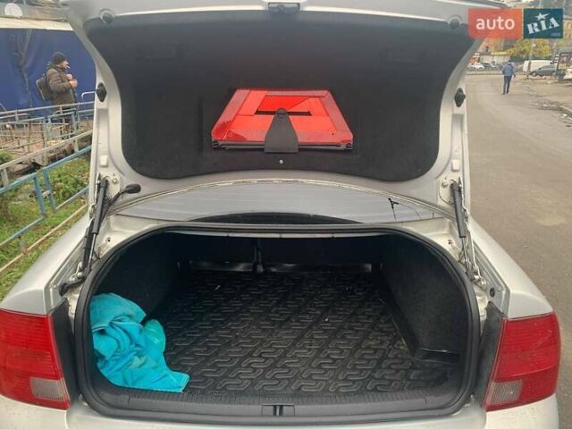 Серый Фольксваген Пассат, объемом двигателя 1.8 л и пробегом 273 тыс. км за 4100 $, фото 14 на Automoto.ua