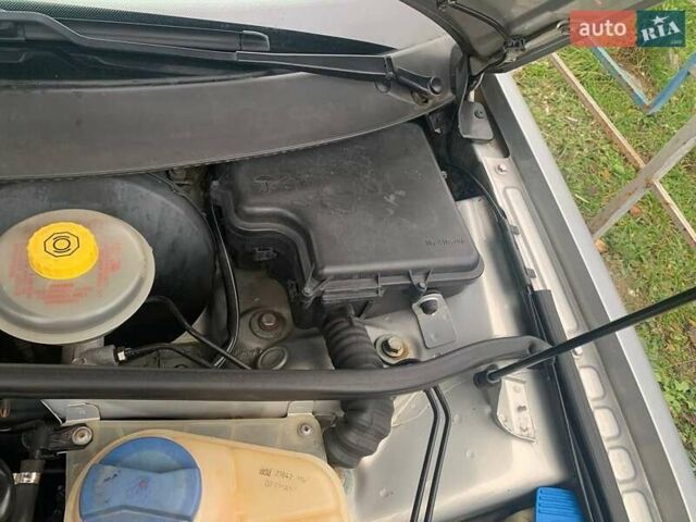 Серый Фольксваген Пассат, объемом двигателя 1.8 л и пробегом 273 тыс. км за 4100 $, фото 4 на Automoto.ua