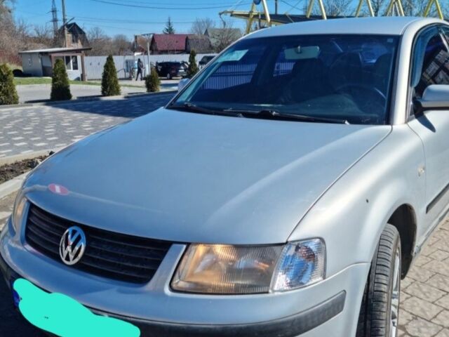 Серый Фольксваген Пассат, объемом двигателя 0 л и пробегом 240 тыс. км за 8000 $, фото 1 на Automoto.ua