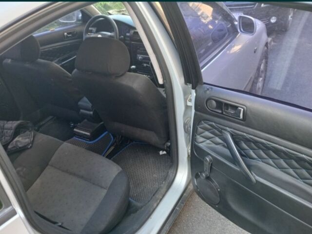 Серый Фольксваген Пассат, объемом двигателя 1.8 л и пробегом 380 тыс. км за 3800 $, фото 2 на Automoto.ua