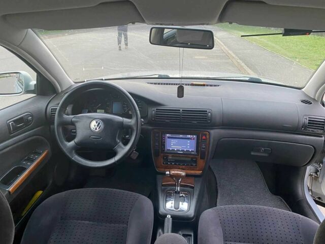 Серый Фольксваген Пассат, объемом двигателя 1.8 л и пробегом 358 тыс. км за 3200 $, фото 11 на Automoto.ua