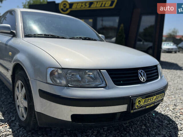 Сірий Фольксваген Пассат, об'ємом двигуна 1.8 л та пробігом 268 тис. км за 4200 $, фото 6 на Automoto.ua