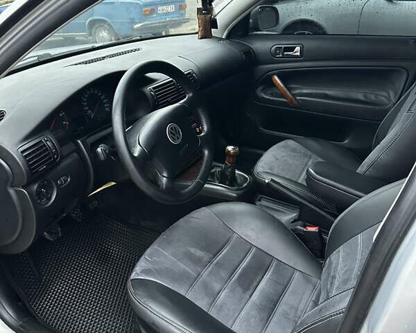 Сірий Фольксваген Пассат, об'ємом двигуна 1.78 л та пробігом 302 тис. км за 3950 $, фото 22 на Automoto.ua