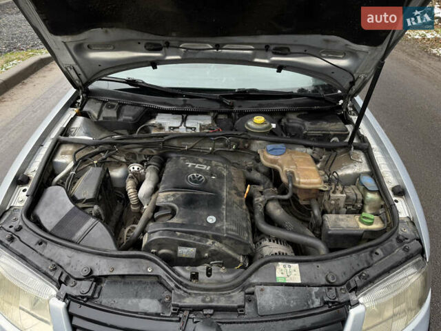 Серый Фольксваген Пассат, объемом двигателя 1.9 л и пробегом 402 тыс. км за 4200 $, фото 18 на Automoto.ua