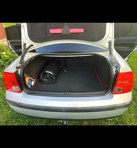 Серый Фольксваген Пассат, объемом двигателя 1.8 л и пробегом 288 тыс. км за 4700 $, фото 3 на Automoto.ua