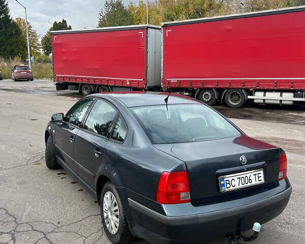 Сірий Фольксваген Пассат, об'ємом двигуна 1.78 л та пробігом 306 тис. км за 3700 $, фото 13 на Automoto.ua