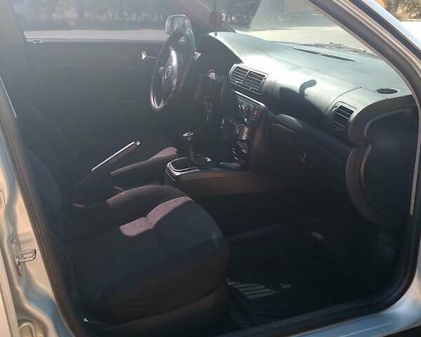 Сірий Фольксваген Пассат, об'ємом двигуна 1.6 л та пробігом 363 тис. км за 3750 $, фото 10 на Automoto.ua