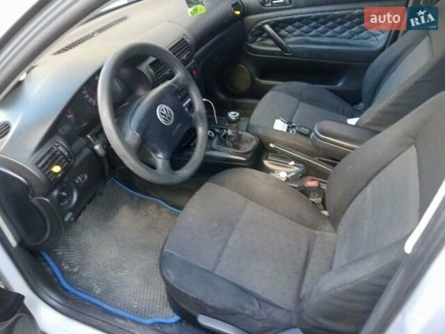 Серый Фольксваген Пассат, объемом двигателя 1.8 л и пробегом 380 тыс. км за 3800 $, фото 3 на Automoto.ua