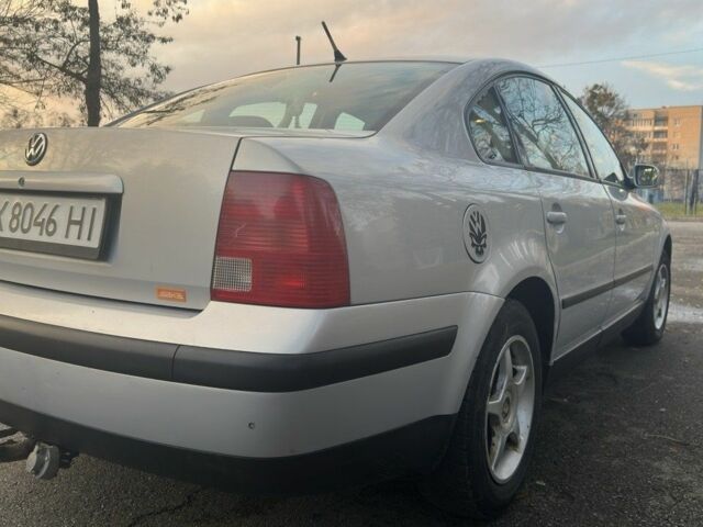 Серый Фольксваген Пассат, объемом двигателя 1.8 л и пробегом 477 тыс. км за 3700 $, фото 5 на Automoto.ua