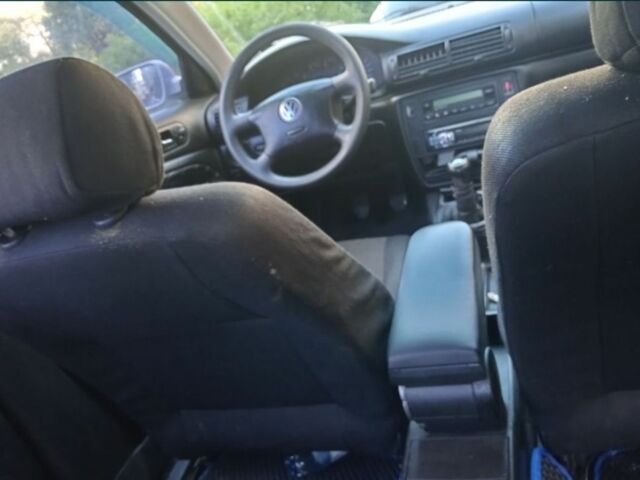 Серый Фольксваген Пассат, объемом двигателя 1.8 л и пробегом 380 тыс. км за 3800 $, фото 1 на Automoto.ua