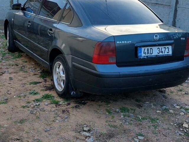 Серый Фольксваген Пассат, объемом двигателя 1.9 л и пробегом 360 тыс. км за 1500 $, фото 9 на Automoto.ua