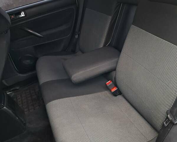 Серый Фольксваген Пассат, объемом двигателя 2 л и пробегом 421 тыс. км за 4200 $, фото 6 на Automoto.ua