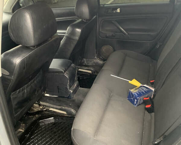 Серый Фольксваген Пассат, объемом двигателя 1.9 л и пробегом 300 тыс. км за 4000 $, фото 6 на Automoto.ua