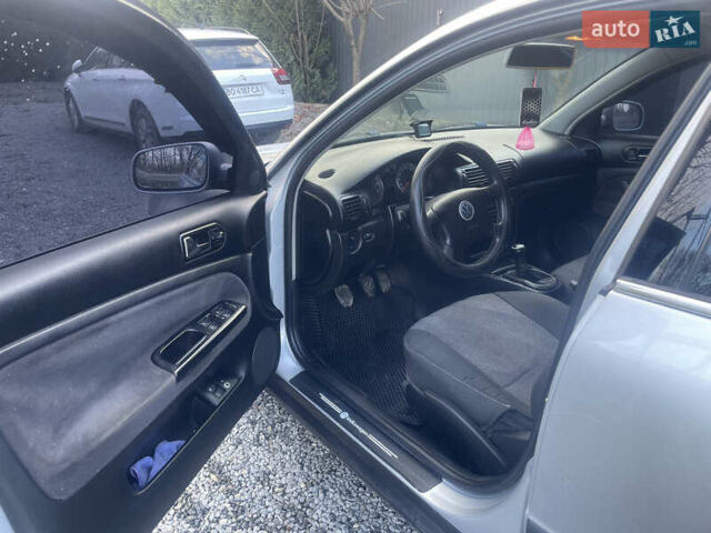 Серый Фольксваген Пассат, объемом двигателя 1.78 л и пробегом 277 тыс. км за 4100 $, фото 17 на Automoto.ua