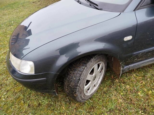 Сірий Фольксваген Пассат, об'ємом двигуна 1.6 л та пробігом 289 тис. км за 4300 $, фото 1 на Automoto.ua