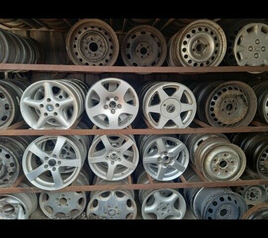 Серый Фольксваген Пассат, объемом двигателя 2 л и пробегом 3 тыс. км за 350 $, фото 2 на Automoto.ua