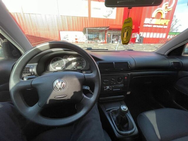 Сірий Фольксваген Пассат, об'ємом двигуна 1.6 л та пробігом 248 тис. км за 5200 $, фото 1 на Automoto.ua