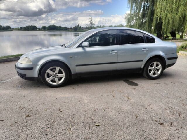 Серый Фольксваген Пассат, объемом двигателя 1.8 л и пробегом 281 тыс. км за 3500 $, фото 6 на Automoto.ua