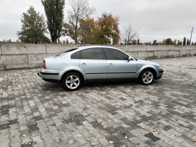 Серый Фольксваген Пассат, объемом двигателя 1.8 л и пробегом 290 тыс. км за 3100 $, фото 4 на Automoto.ua