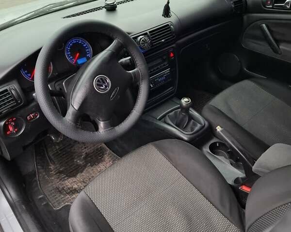 Серый Фольксваген Пассат, объемом двигателя 2 л и пробегом 421 тыс. км за 4200 $, фото 7 на Automoto.ua