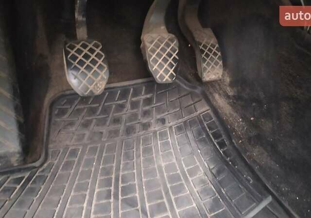 Серый Фольксваген Пассат, объемом двигателя 1.8 л и пробегом 250 тыс. км за 4950 $, фото 7 на Automoto.ua