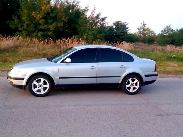 Сірий Фольксваген Пассат, об'ємом двигуна 1.9 л та пробігом 370 тис. км за 3499 $, фото 1 на Automoto.ua