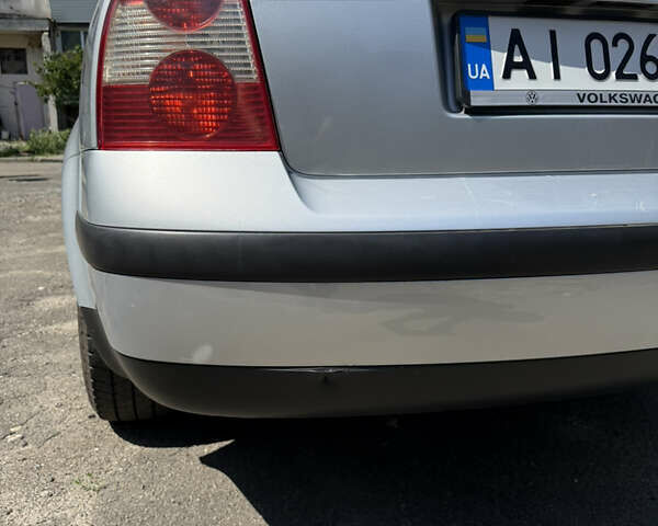 Серый Фольксваген Пассат, объемом двигателя 1.6 л и пробегом 290 тыс. км за 5300 $, фото 4 на Automoto.ua