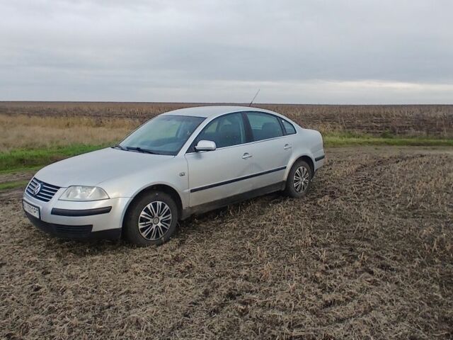 Сірий Фольксваген Пассат, об'ємом двигуна 1.6 л та пробігом 198 тис. км за 3500 $, фото 2 на Automoto.ua