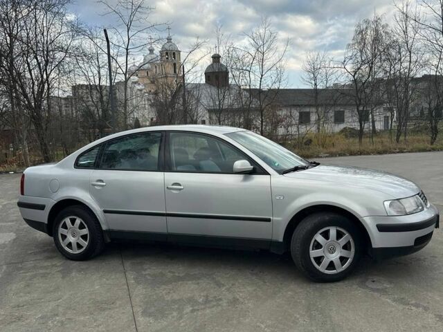 Серый Фольксваген Пассат, объемом двигателя 1.6 л и пробегом 189 тыс. км за 4400 $, фото 1 на Automoto.ua