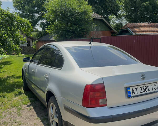 Серый Фольксваген Пассат, объемом двигателя 1.78 л и пробегом 245 тыс. км за 3500 $, фото 2 на Automoto.ua