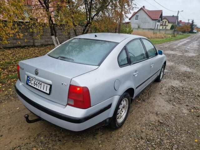 Серый Фольксваген Пассат, объемом двигателя 0 л и пробегом 240 тыс. км за 1850 $, фото 7 на Automoto.ua