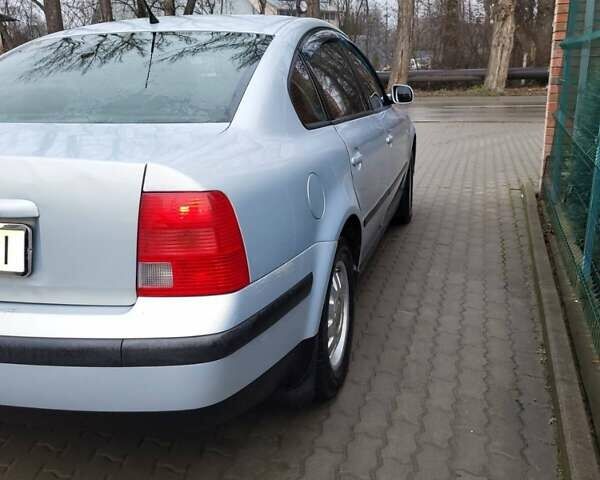 Серый Фольксваген Пассат, объемом двигателя 1.9 л и пробегом 300 тыс. км за 4800 $, фото 3 на Automoto.ua