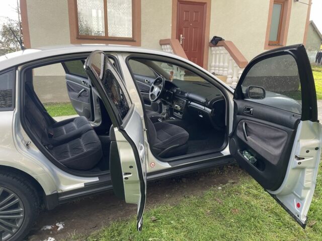 Серый Фольксваген Пассат, объемом двигателя 1.8 л и пробегом 333 тыс. км за 3600 $, фото 5 на Automoto.ua