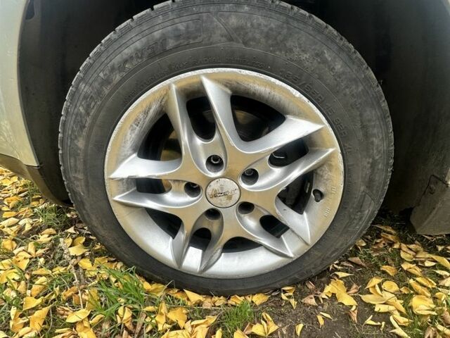 Серый Фольксваген Пассат, объемом двигателя 1.9 л и пробегом 302 тыс. км за 2882 $, фото 9 на Automoto.ua