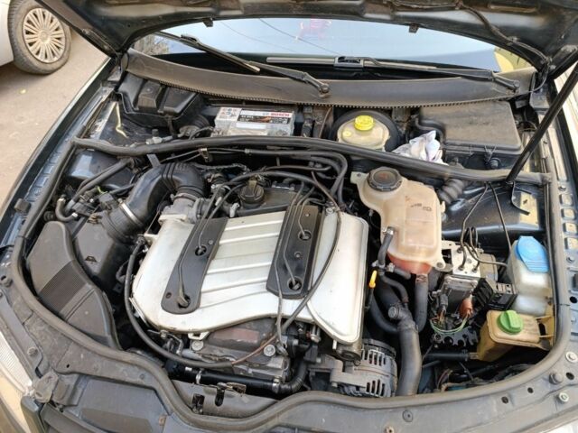 Серый Фольксваген Пассат, объемом двигателя 2.3 л и пробегом 20 тыс. км за 3200 $, фото 4 на Automoto.ua