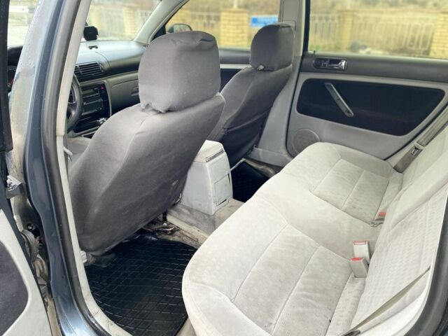 Серый Фольксваген Пассат, объемом двигателя 2 л и пробегом 250 тыс. км за 1950 $, фото 10 на Automoto.ua