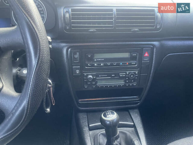 Серый Фольксваген Пассат, объемом двигателя 1.78 л и пробегом 277 тыс. км за 4100 $, фото 20 на Automoto.ua