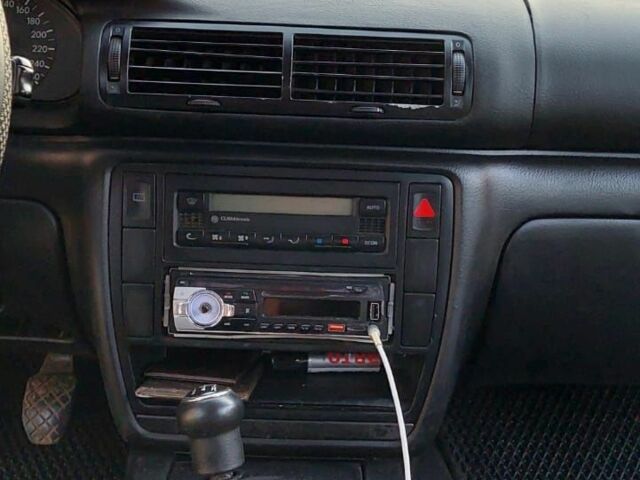 Серый Фольксваген Пассат, объемом двигателя 1.9 л и пробегом 360 тыс. км за 1500 $, фото 15 на Automoto.ua