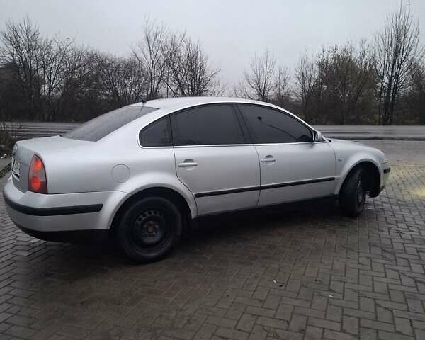 Серый Фольксваген Пассат, объемом двигателя 2 л и пробегом 421 тыс. км за 4200 $, фото 2 на Automoto.ua