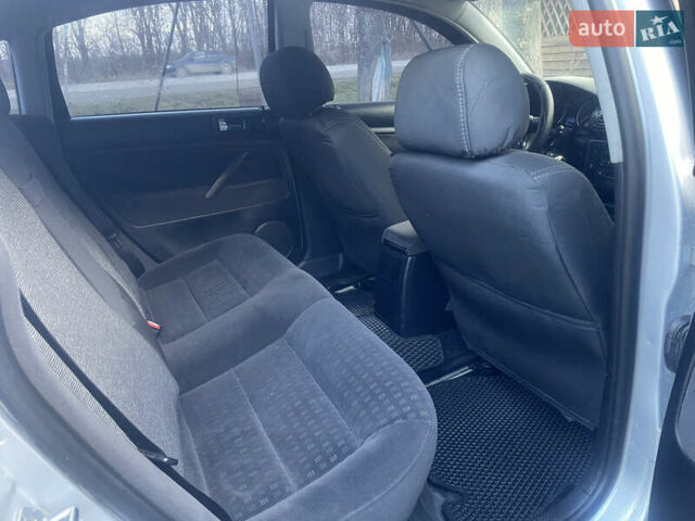 Серый Фольксваген Пассат, объемом двигателя 1.78 л и пробегом 277 тыс. км за 4100 $, фото 21 на Automoto.ua